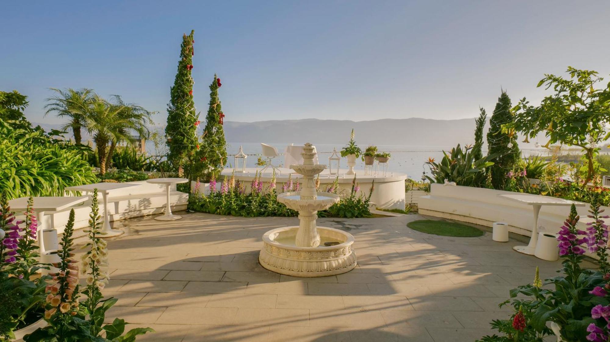 Dali Nest Secret Garden Lake View Inn 외부 사진
