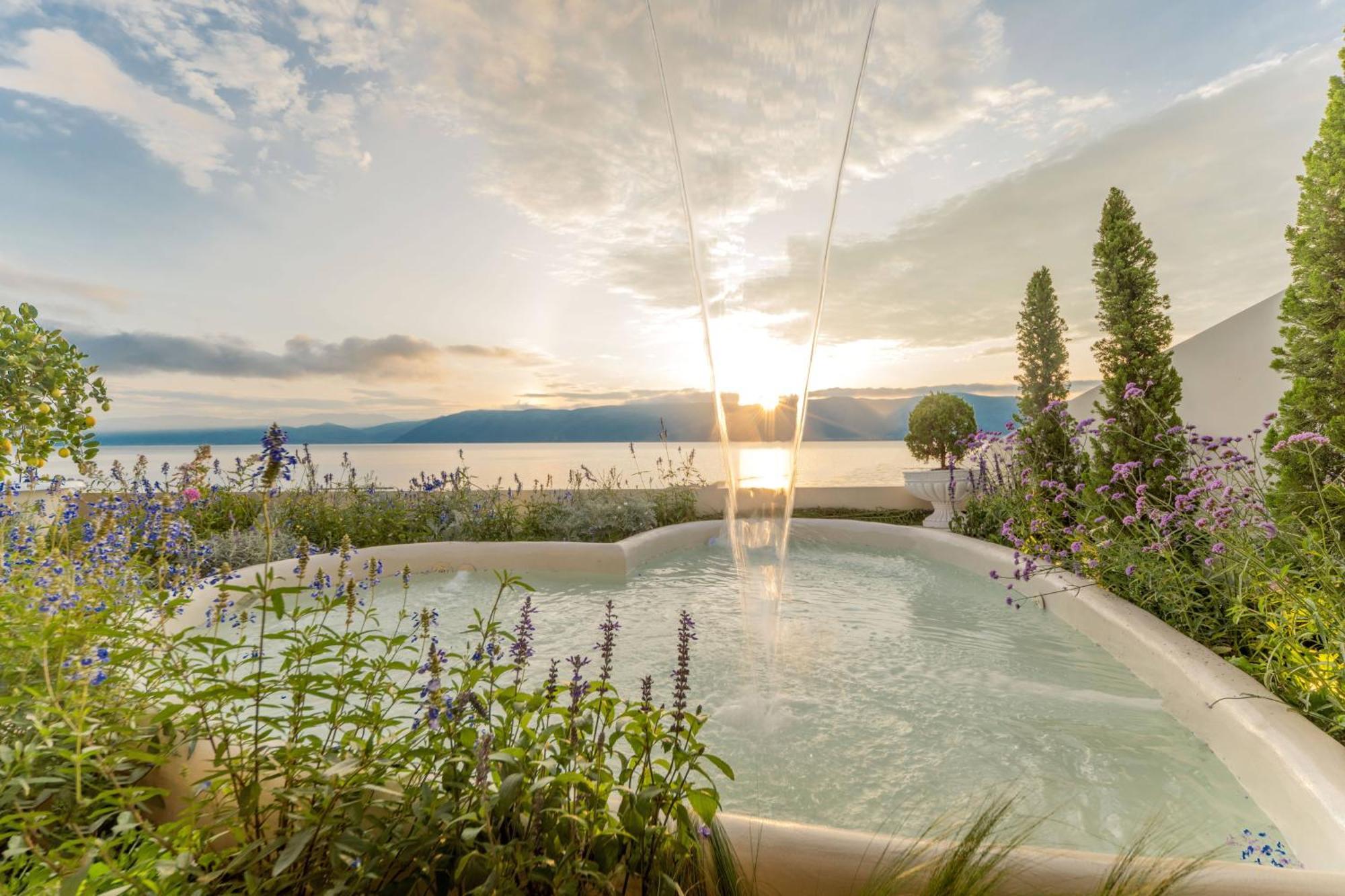 Dali Nest Secret Garden Lake View Inn 외부 사진